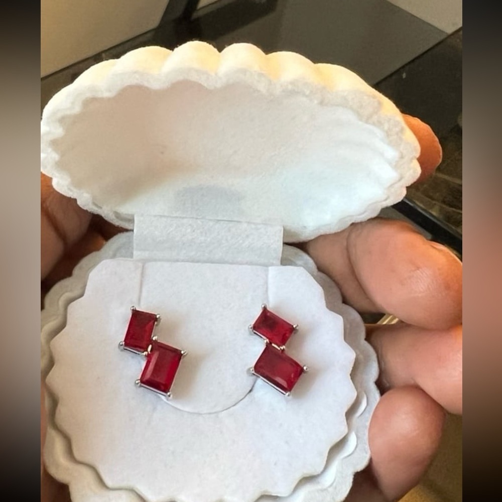 Gorgeous Square Cut Ruby Crystal Stud Earrinvs - image 2